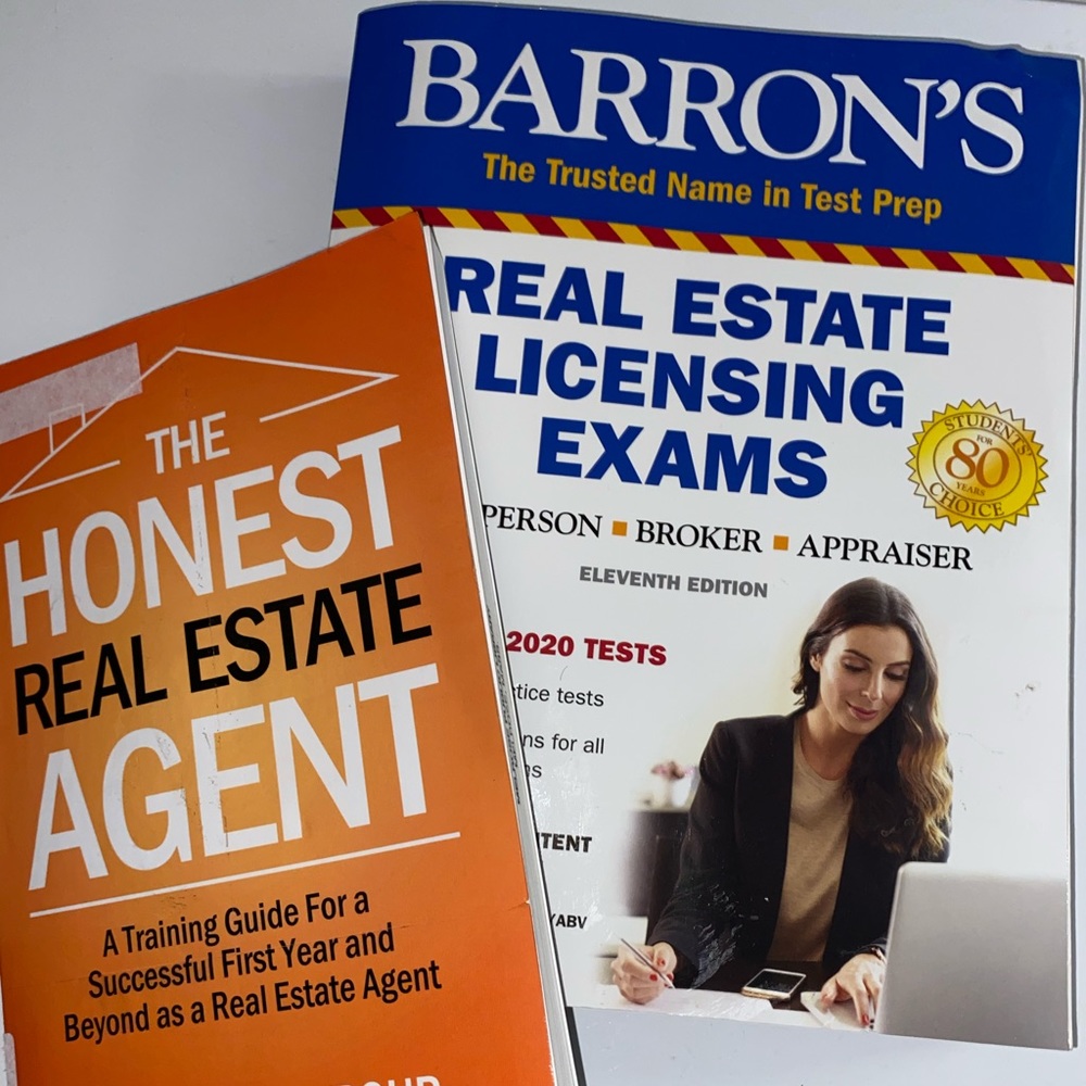 Excellent/New Condition Real Estate books.